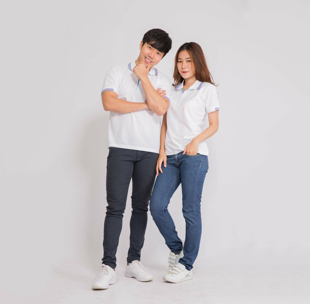 เสื้อโปโล สีขาวขลิบฟ้า