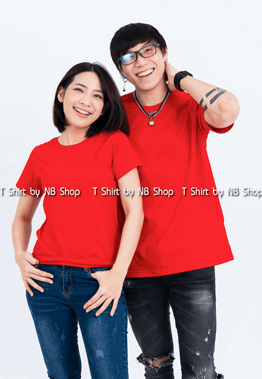 เสื้อยืด คอกลม แขนสั้น สีแดง